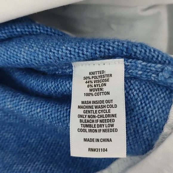 Wonderly Blue V-Neck Sweater with White Layer - Picture 4 of 4